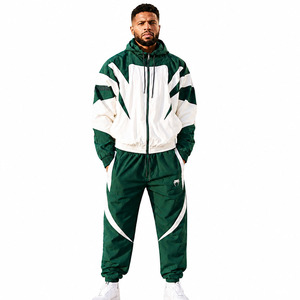Ensemble survêtement coupe-vent léger pour homme : sweats à capuche zippés personnalisés et pantalons de survêtement en nylon - Product Image 1