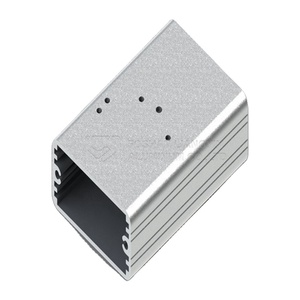 Perfil de Extrusión de Aluminio para Carcasas Industriales, Serie 6000, Tolerancia del 1%, Entrega en 7 Días - Product Image 1