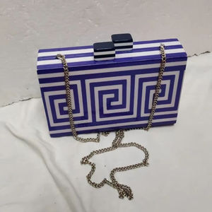 Bolso de Mano de Resina con Marco de Madera Natural, Diseño Minimalista, Forma Rectangular, Estilo de Lujo, Hecho a Mano - Product Image 3