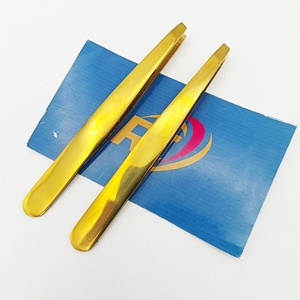 Pinzas para Cejas de Acero Inoxidable Japonés Ecológicas, Chapadas en Oro, Punta Inclinada, con Logotipo Personalizado - Product Image 4
