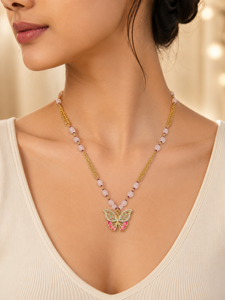 Colgante Personalizado Bañado en Rodio con Mariposa Esmaltada y Circonitas, Cadena de Cuentas de Cuarzo Rosa, Joyería con Dijes de Piedras Preciosas, Regalo para Mujer - Product Image 1