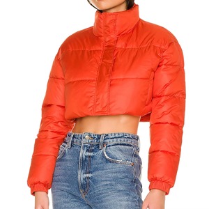 Chaqueta de Plumón Ligera, Impermeable y Cortavientos para Mujer, con Mangas Largas y Capucha para Mayor Calidez, Diseño Estampado Invernal - Product Image 4