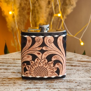 Cuirs Venus : Vente en gros, fabrication sur mesure, grande capacité, cuir véritable façonné à la main, 7 oz, imperméable, luxe - Product Image 1