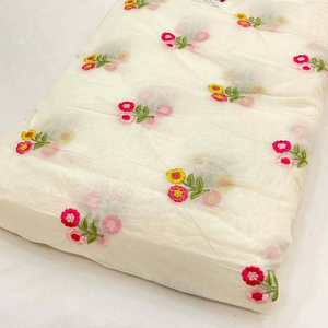 Tissu de broderie maltée de luxe, dentelle soluble dans l'eau, tissu en maille pour robes de mariée, vêtements de créateurs - Product Image 2