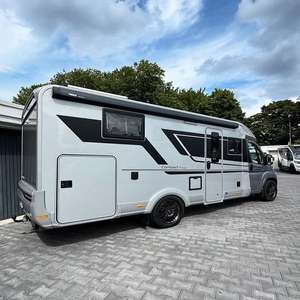 Experimente un viaje de nivel superior con autocaravanas de lujo modernas que ofrecen diseños espaciosos, almacenamiento inteligente y acabados elegantes. - Product Image 4