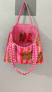 Sac fourre-tout matelassé en velours indien fait main, léger, couleur unie, grand format, souple et tendance, idéal pour le marché et les voyages - Product Image 5