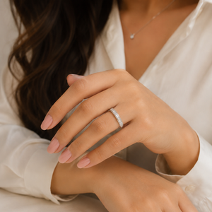 Anillo de Compromiso de Plata de Ley 925 con Corte Princesa, Moissanita Clásica, Ajuste Cómodo, Regalo para el Día de la Madre - Product Image 3