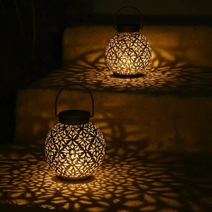 Linterna estrella con proyección de estrellas Luces decorativas para jardín y patio Iluminación exterior única - Product Image 5