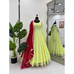 Robe de soirée de créateur avec fil et séquence de travail Taille XL - Product Image 1