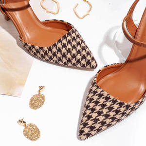 Slingbacks sur mesure en tissu tweed et PU avec soutien de la cheville et embout renforcé, fabriqués au Vietnam, à talon aiguille, avec brides en papier de qualité supérieure - Product Image 6