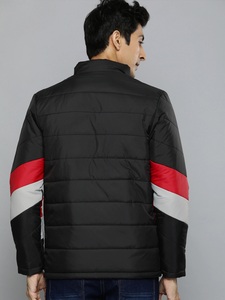 Blouson matelassé pour homme noir, rouge et blanc, coupe-vent, style sportif, col montant, fermeture éclair sur le devant, coupe régulière - Product Image 3