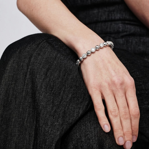 Real Diamond Classic 18k Solid White Gold Round Figure 8 Lock Bangle for Engagement Gift - Product Image 2