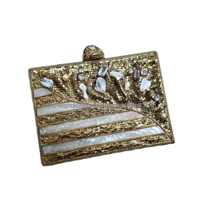 Pochette en perles de nacre pour femmes et filles meilleur sac à main de mariage à bas prix par LUXURY CRAFTS - Product Image 3
