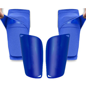 สนับแข้งฟุตบอลแบบมีแผ่นรองรับแรงกระแทกและบุนุ่มสำหรับผู้เล่นทุกระดับบนสนาม - Product Image 1