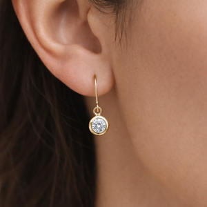 Pendientes de aro finos con diamantes de corte redondo, oro amarillo de 14 quilates, diamantes cultivados en laboratorio, engastados en bisel, pendientes de aro colgantes con diamantes para mujer - Product Image 4