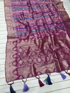 Sari de crepé georgette de viscosa suave con tejido jacquard Jari en toda la prenda, pallu rico y blusa a juego. - Product Image 2