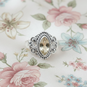Anillo de Plata de Ley 925 con Piedra Preciosa de Citrino, Hecho a Mano, Estilo Bohemio Vintage, Corte Marquesa, Piedra Amarilla, Joyería de Diseño, Regalo para Mujer - Product Image 2