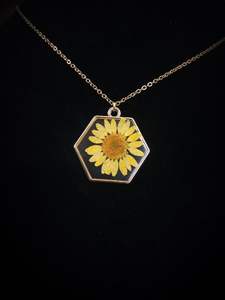 Modelos Explosivos de Alta Calidad al por Mayor, Producto Popular de Venta Directa, Joyería Artesanal de Cuerno Animal con Flores Secas Prensadas Reales - Product Image 6