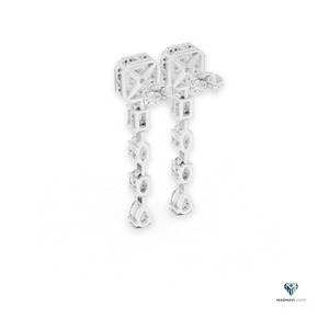 Pendientes de Oro Blanco de 2.812 CT con Diamantes Cultivados en Laboratorio en Forma de Princesa y Corte Fantasía en Oro Sólido de 14K - Product Image 2