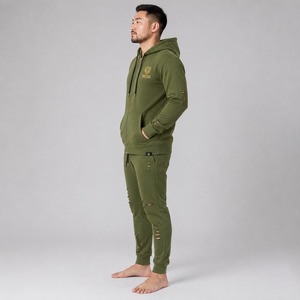 Survêtement décontracté conçu avec un tissu respirant, une coupe confortable et une mobilité flexible pour un style de vie décontracté et actif. - Product Image 6