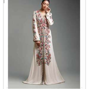 Ropa Islámica al por Mayor de Dubái, Abaya Musulmana para Mujer, Jalabiya Elegante y Modesta, Vestido Kaftan Maxi con Cintura Natural Ecológica - Product Image 2