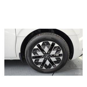 Hyundai Staria 4WD Lounge, 7 Plazas, Diésel, Automático, Mayo 2023, Emisión Euro V, Asientos de Cuero, Cámara Trasera, Volante a la Izquierda - Product Image 5