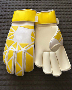 ถุงมือผู้รักษาประตูฟุตบอลคุณภาพสูงแบบมืออาชีพ ถุงมือผู้รักษาประตูยางลาเท็กซ์แบบกำหนดเองได้ - Product Image 5