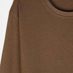 Chemise élégante en tricot gaufré, texture côtelée, tissu premium, idéale pour la superposition et les tenues décontractées - Product Image 5