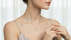 Elegante Collar Hexagonal Moderno con Cadena para Mujer, Joyería Fina de Lujo con Detalles de Diamantes Brillantes - Product Image 5