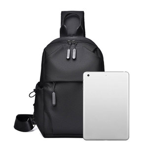 Bolso de pecho de cuero premium, bandolera cruzada para viajes, senderismo, uso diario al aire libre con correa ajustable - Product Image 2