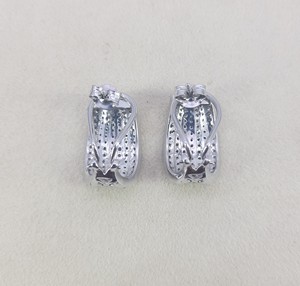 Pendientes de Aro Huggie de Plata de Ley 925 con Diamantes Blancos Redondos de 1.60 Ct, Joyería de Lujo Moderna para Mujer, Venta al por Mayor para Bodas - Product Image 3
