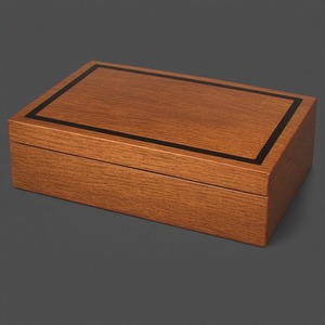 Étui à cigares en bois massif artisanal de qualité supérieure, conçu pour un rangement sécurisé et un transport élégant de cigares de qualité supérieure. - Product Image 5
