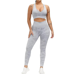 Conjunto de Yoga de 2 Piezas para Mujer, Estampado de Camuflaje, Top Corto con Cuello en V Profundo, Leggings de Cintura Alta y Largo Completo, Ropa Deportiva Elástica sin Costuras - Product Image 1