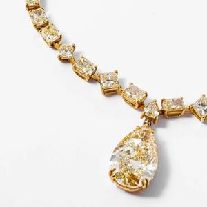 Impresionante Collar con Diamantes Amarillos de Laboratorio en Oro Amarillo de 14K, Multiforma, 35.00ct, Certificado IGI, Forma de Pera, de Lujo - Product Image 5