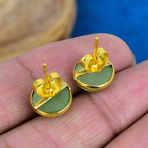 Natural Light Green Monalisa Quartz Round Shape Gemstone <b>Stud</b> Earring 18k Gold Finish Over 925 Sterling <b>Silver</b> Finish - Product Image 4