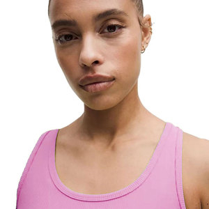 Tenue de tennis pour femmes Solid Trader Master Sports Apparel, dotée d'une texture lisse et d'un ajustement parfait pour les joueuses actives. - Product Image 3
