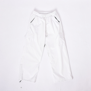 Pantalones de Nieve Blancos Impermeables de Alta Calidad con Cintura Ajustable con Cordón, Bolsillos Seguros y Puños Rectos con Cremallera - Product Image 1
