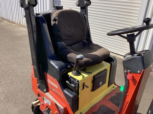 Rouleau vibratoire tandem 2013 CC-900G de 1,3 tonne, 900 mm, petit compacteur d'asphalte à double tambour - Product Image 4