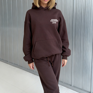 Survêtements personnalisés pour femmes, grammage lourd 500 GSM 350 GSM, en molleton polyester/coton, avec broderie, comprenant un sweat à capuche oversize et un short - Product Image 6