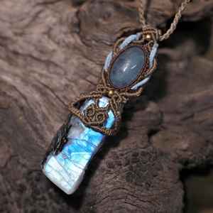 Colgante de Macramé Vertical Doble de Aleación de Zinc |   Piedra Preciosa Azul Brillante, Cristal Curativo, Forma de Bola de Bambú, Joyería Unisex | - Product Image 5