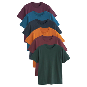 เสื้อยืดแขนสั้นสีแดงเบอร์กันดีสำหรับผู้ชาย คอกลม ทรงปกติ ผ้าเจอร์ซีย์ถัก 100% ผ้าฝ้าย ดีไซน์เรียบ - Product Image 5