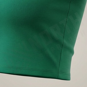 เสื้อครอปท็อปผ้าฝ้ายสีตามสั่งสำหรับผู้หญิง คุณภาพพรีเมียม เสื้อยืดสตรีทแวร์ออกกำลังกาย ฟิตเนส แอคทีฟแวร์ - Product Image 5