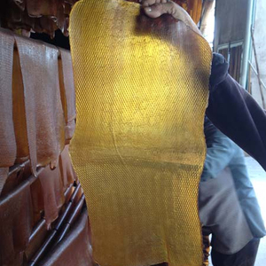 RSS3 Natural <b>Rubber</b> <b>Sheets</b>-High Quality Molding Grade Medical/Low Temp Resistant White Bales Binh Duong Shoes Soles Ngoc <b>Rubber</b> - Product Image 1