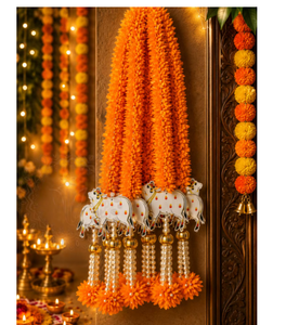 Guirlande murale traditionnelle de Diwali avec motif de vache en papier, guirlande de fleurs de souci orange, pompons, décoration d'entrée intérieure - Product Image 6