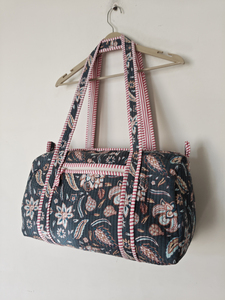 Floral Quilted Lightweight <b>Duffel</b> <b>Bag</b> with Zipper Closure Adjustable Straps Cotton Lining for Travel - Product Image 4