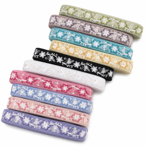 Encajes florales elegantes bordados para prendas de vestir, vestidos, saris, manualidades y adornos de accesorios de moda. - Product Image 1