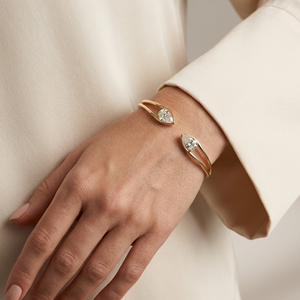 กำไลข้อมือทองคำ 14K รูปทรงลูกแพร์ ประดับเพชรเม็ดคู่ ดีไซน์เรียบหรู ปรับขนาดได้ ของขวัญเครื่องประดับชั้นดีสำหรับเธอ - Product Image 2