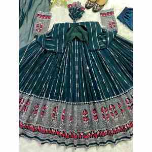 DESIGNER GEORGETTE SEQUENCE TRAVAIL BRODERIE ROBE DE TRAVAIL PANTALON AVEC DUPATTA VERT - Product Image 5