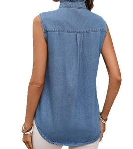 Camisa sin mangas de mezclilla lavada para mujer, con cuello con volantes, abotonada, informal, top de verano, color liso, tela de sarga - Product Image 4