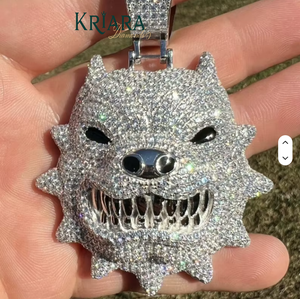 Pendentif Tête de Loup en Argent 925 Plaqué Rhodium avec Micro-Incrustation de Diamants de Laboratoire et Cristaux, Breloque Unisexe Hiphop - Product Image 1